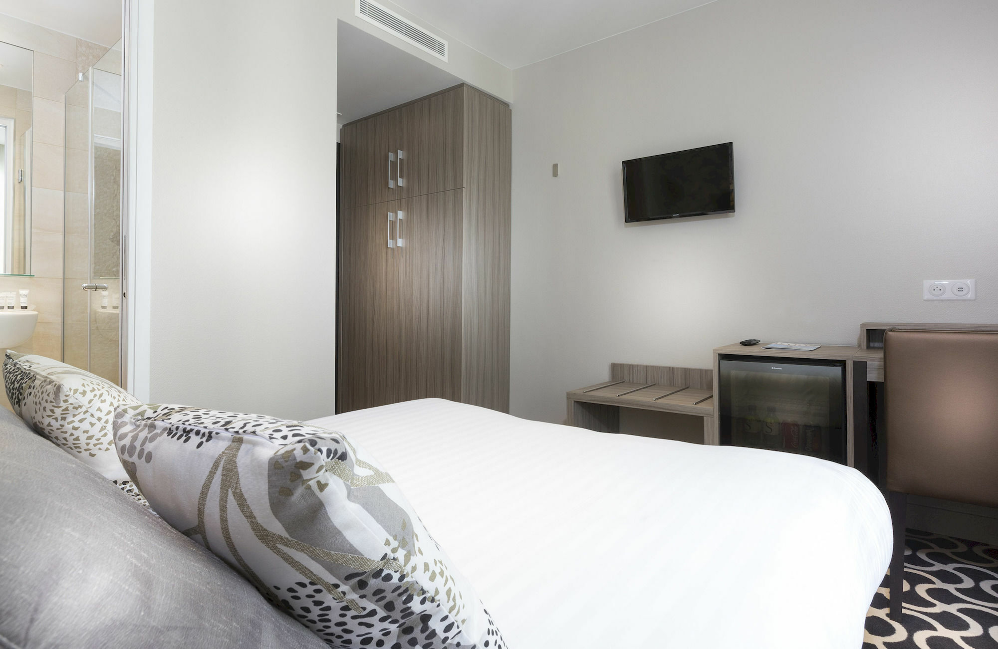 Hotel International Париж Екстериор снимка