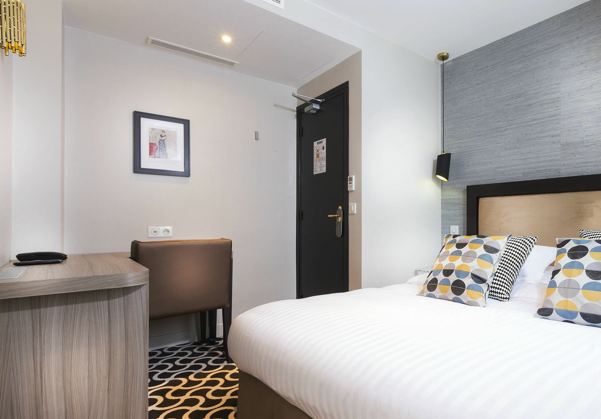 Hotel International Париж Екстериор снимка